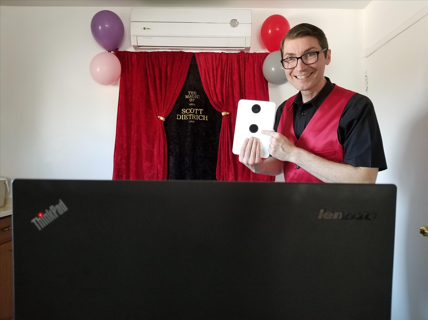 Virtual birthday party magic show review